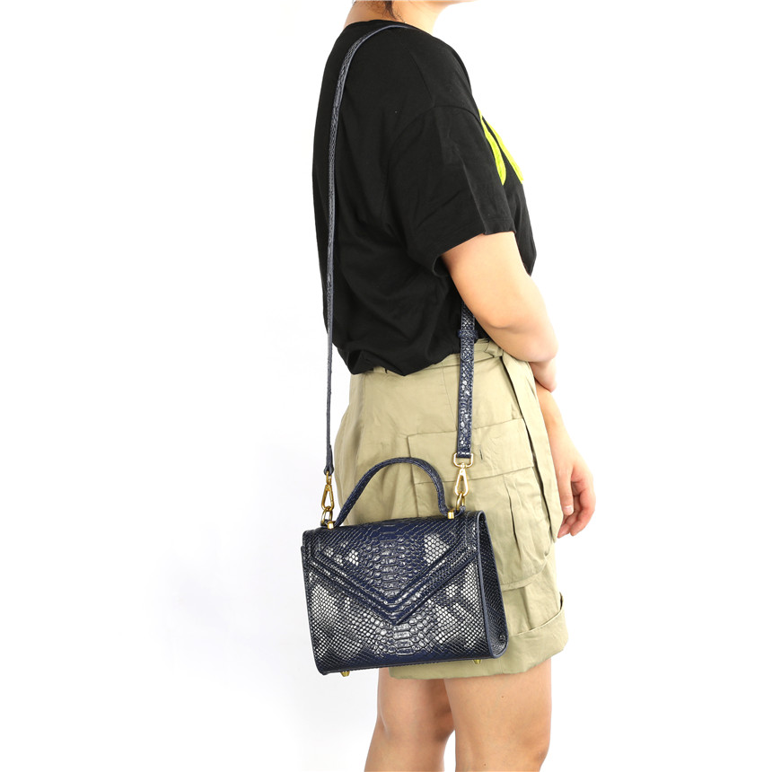 Dubai Women New Snake Pattern  - Women Bags In Dubai review and price