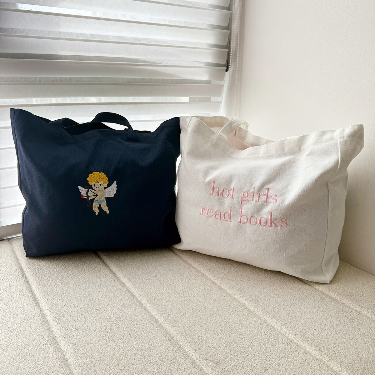 Hot Girls Read Books Letters E - Women Bags Ck review and price